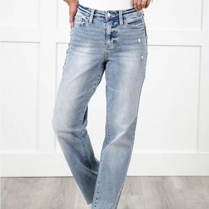 Judy Blue Straight Leg Blue Jeans with Vintage Fade